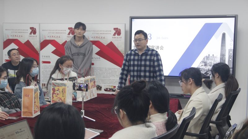 电工证含金量较高，具有广泛的市场需求。在报考时，要关注以下几点：
